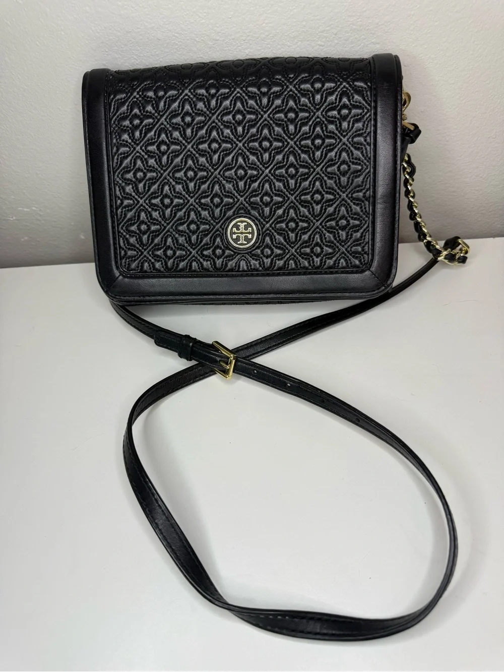 Tory Burch Black Leather Marion Quilted Crossbody Bag Gold Chain Logo Classic